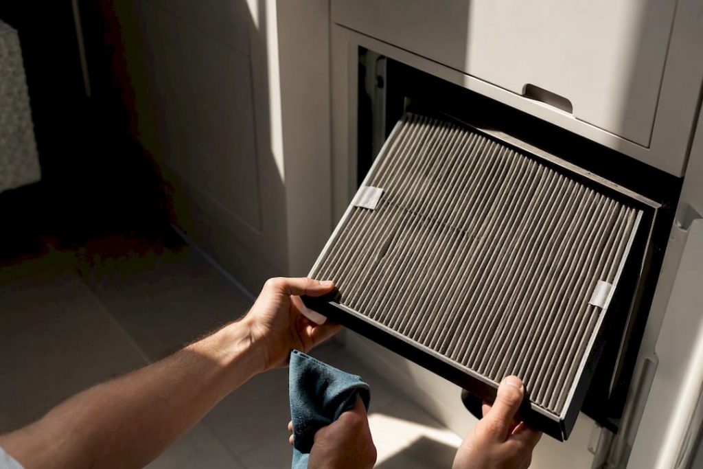 6–12 Months for HEPA Filters: When to Replace in UAE Homes and HVAC